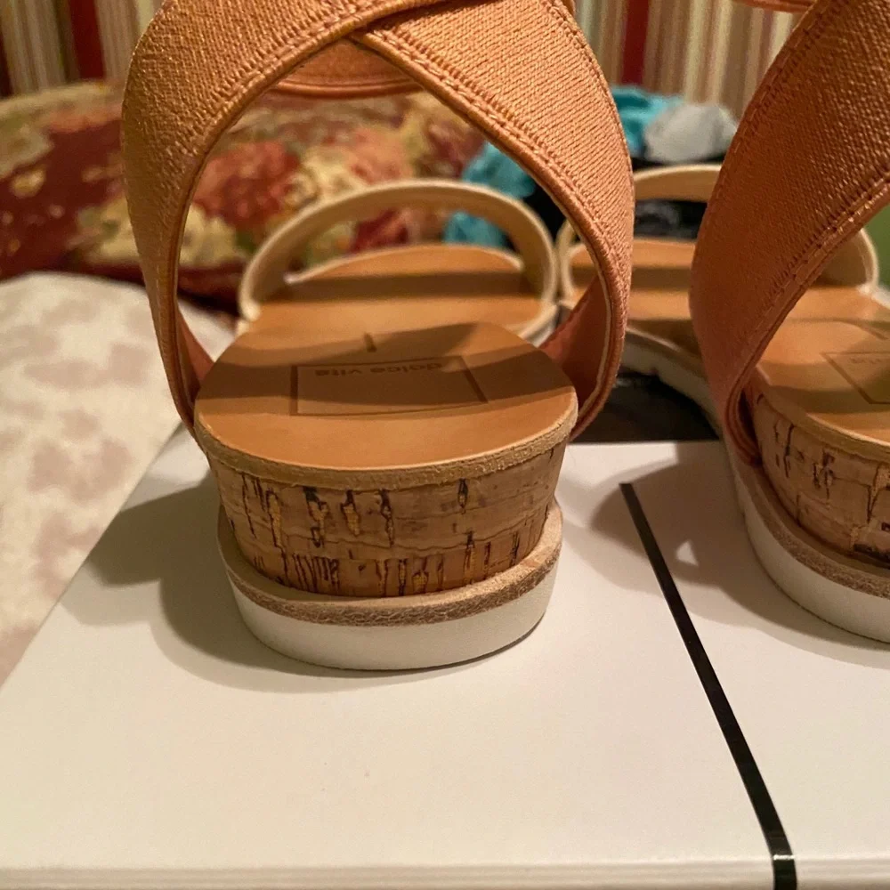 Dolce Vita Vivian Sandals - Picture 4 of 6